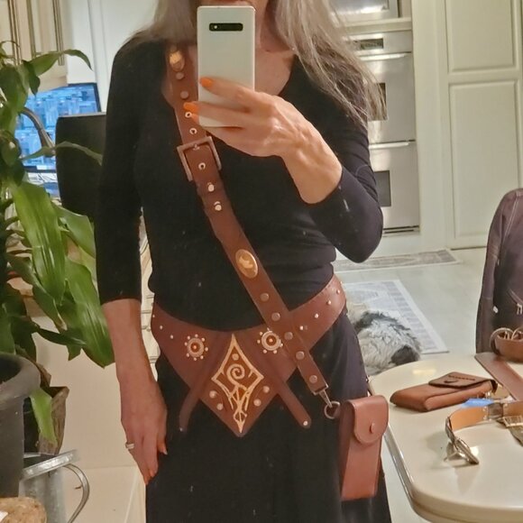 BOHO Contoured belt - BRAND NEW -AVAILABLE WITH  –crossbody strap and phone case main image 4